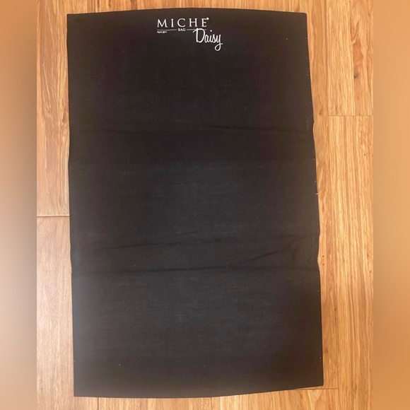 MICHE Classic Shell DAISY Yellow SHELL ONLY - Mustard - Picture 2 of 6